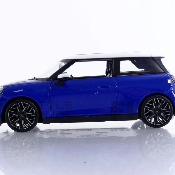 Maisto 1/24 – MINI Cooper SE J01 – 2024