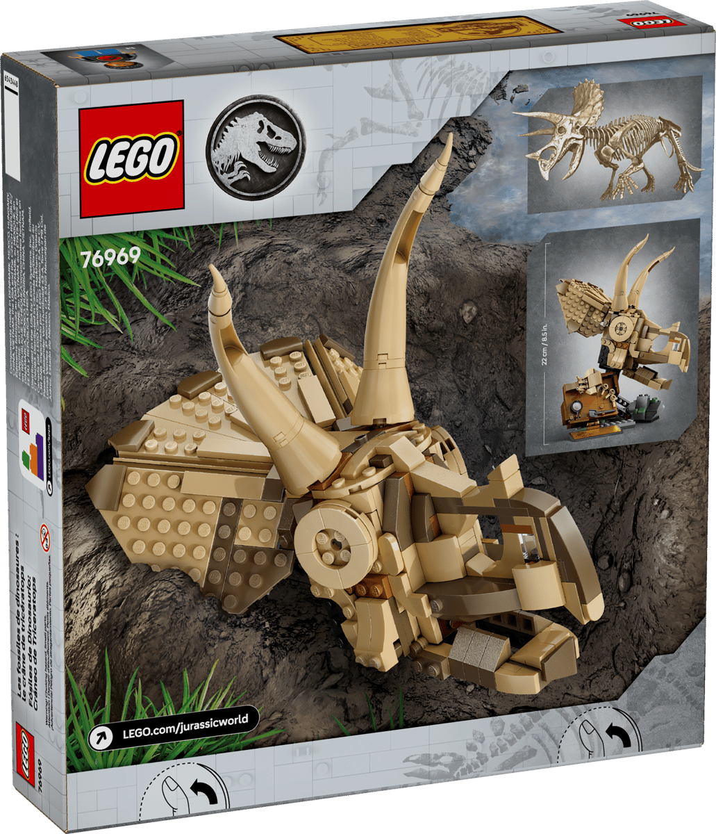 Jurassic World Dinosaur Fossils: Triceratops Skull