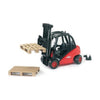 Linde Forklift with 2 Pallets